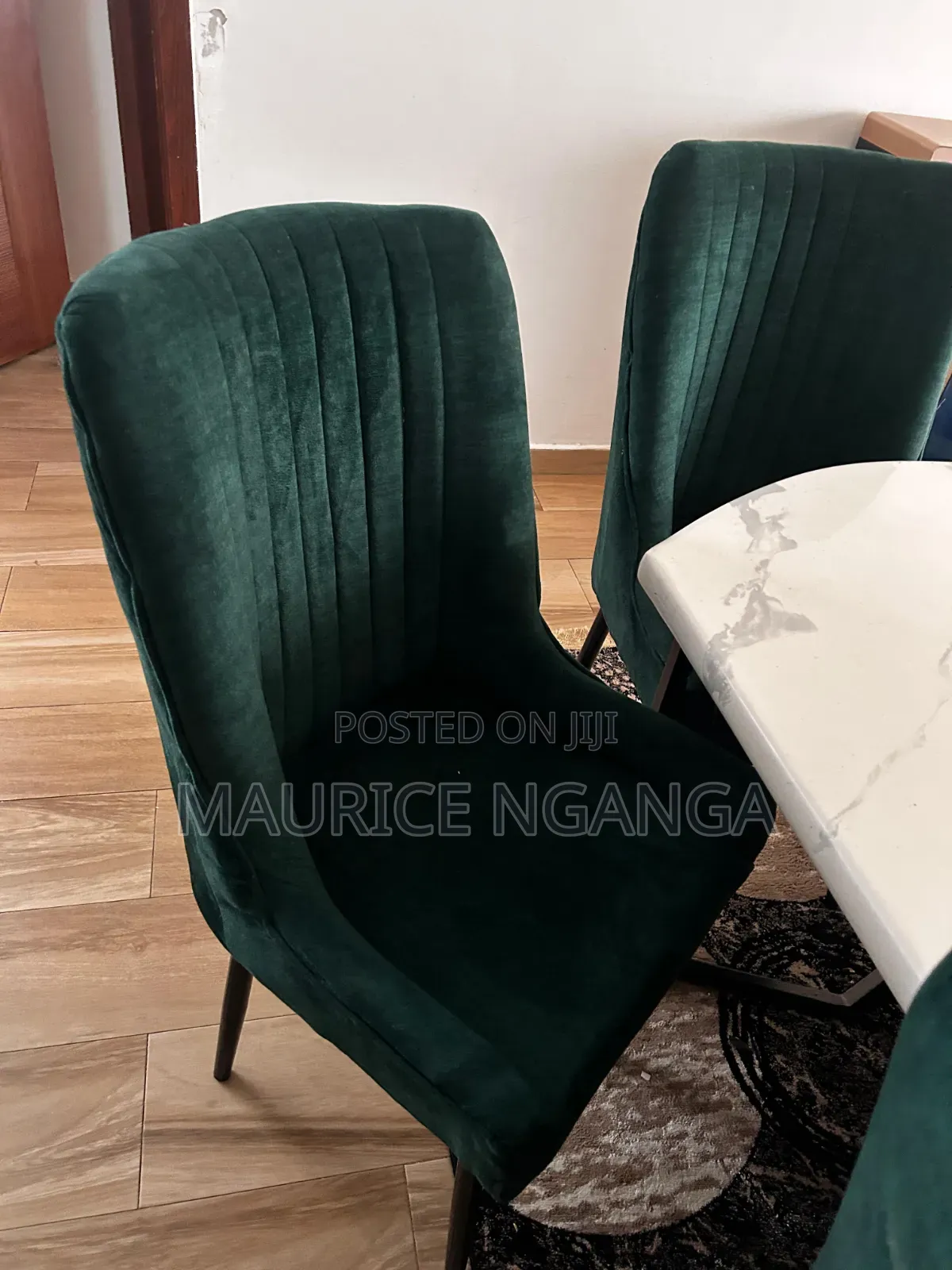 Dinning Table Exacutive Set - 6 Seaters
