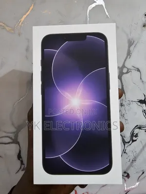 New Apple iPhone 17e 256 GB Black