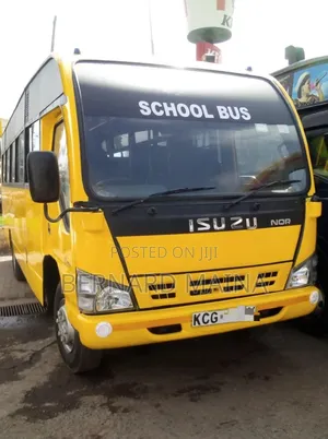 Isuzu NQR 2015 Yellow