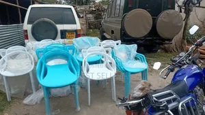Multiple Colors Strong Plastic Chairs