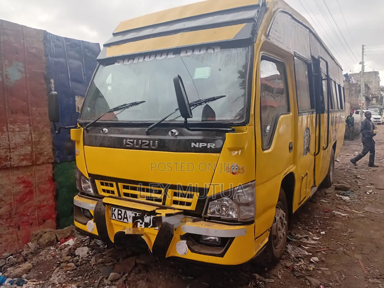 Isuzu NQR 2008 Yellow