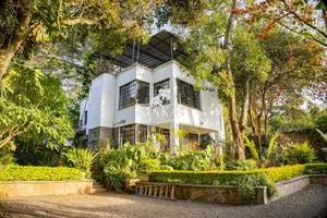 4bdrm Villa in Miotoni, Karen C for rent