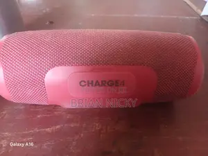 JBL Charge 4