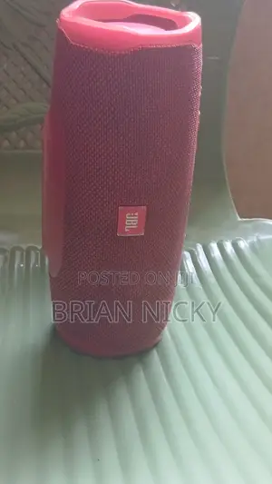JBL Charge 4