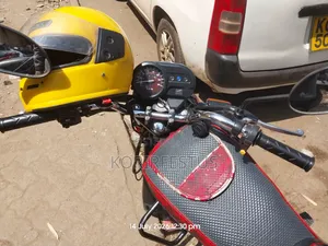 Honda CB 2022 Red