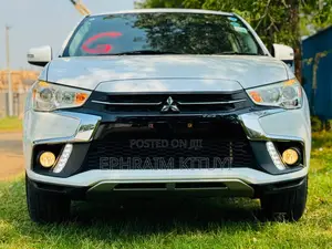 Mitsubishi RVR 2019 White