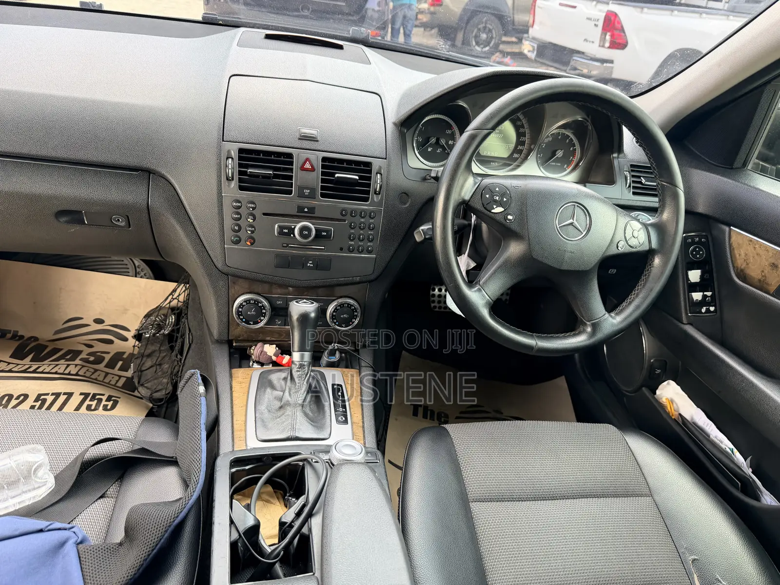 Mercedes-Benz C200 2010 Black