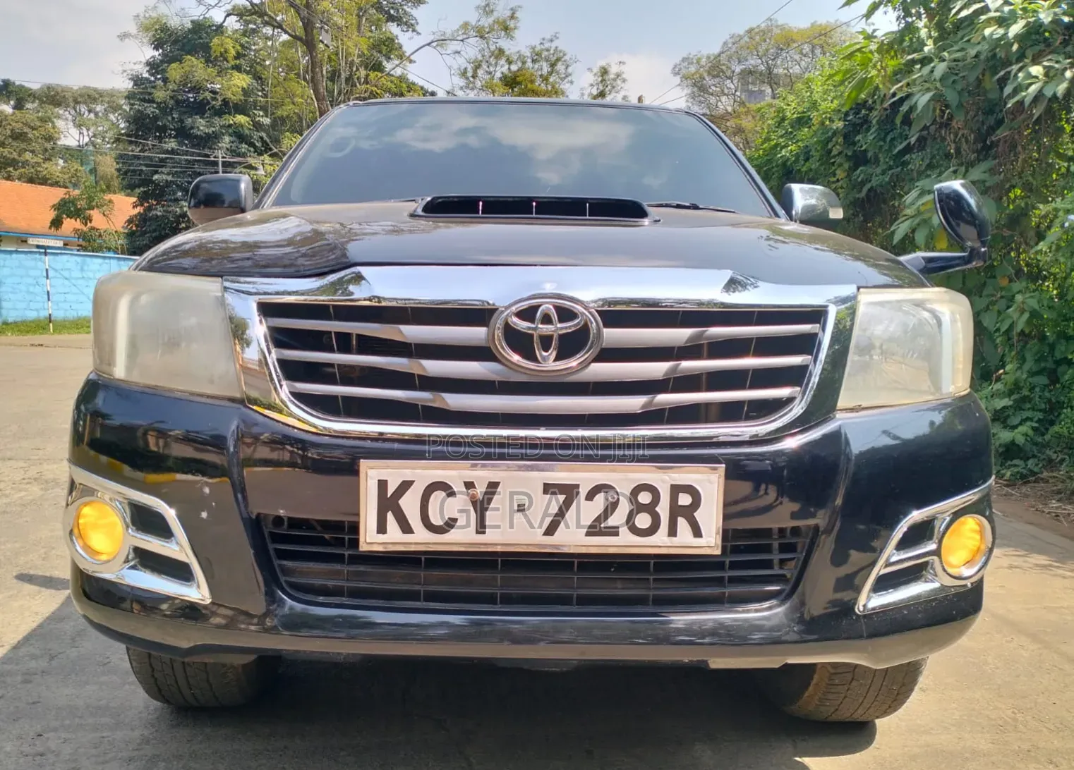 Toyota Hilux 2013 Black