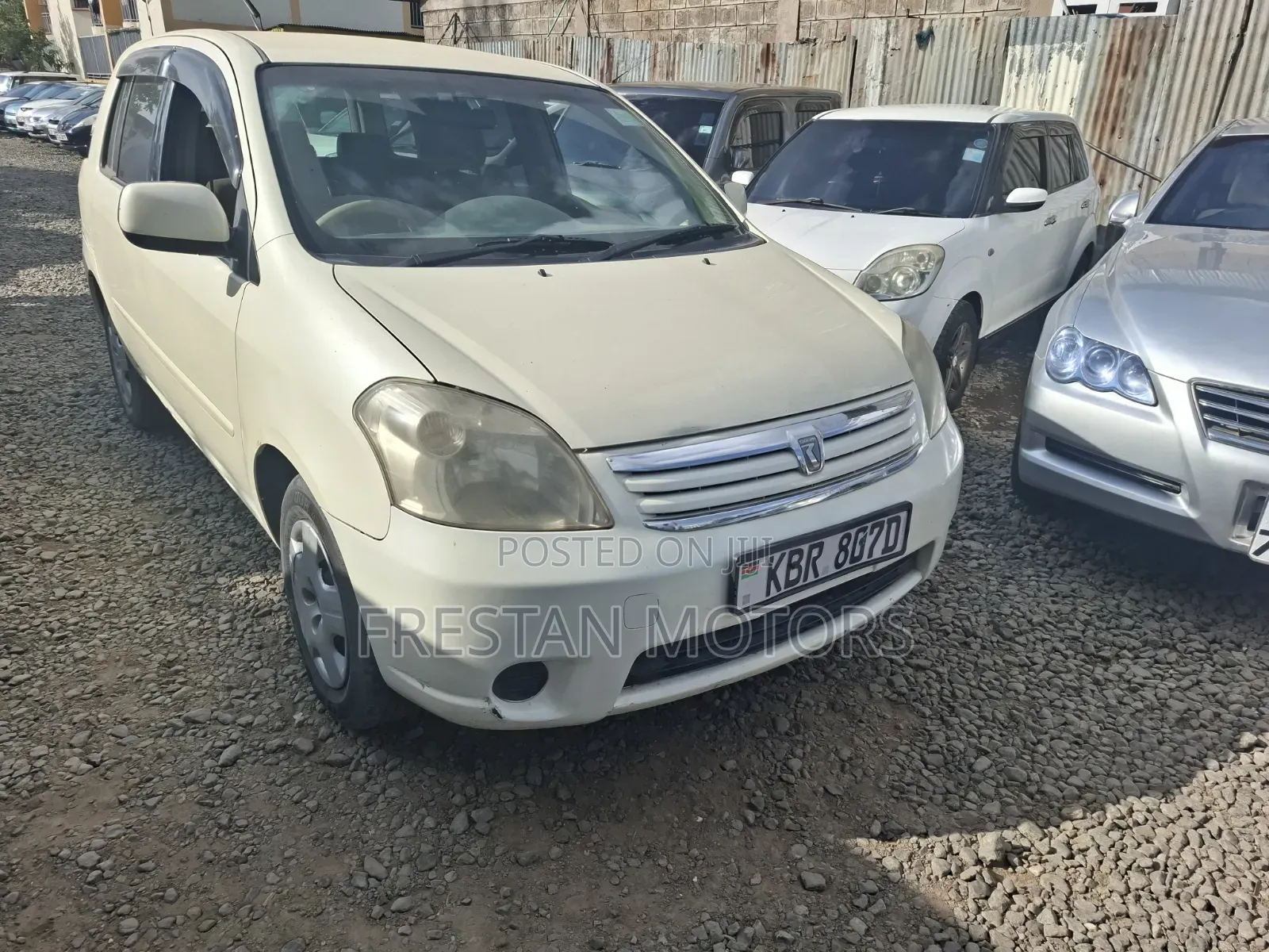 Toyota Raum 2006 White
