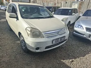 Toyota Raum 2006 White