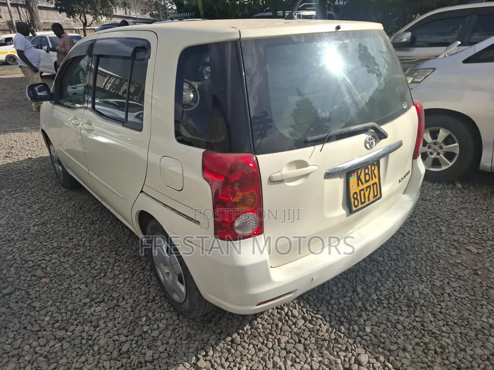 Toyota Raum 2006 White