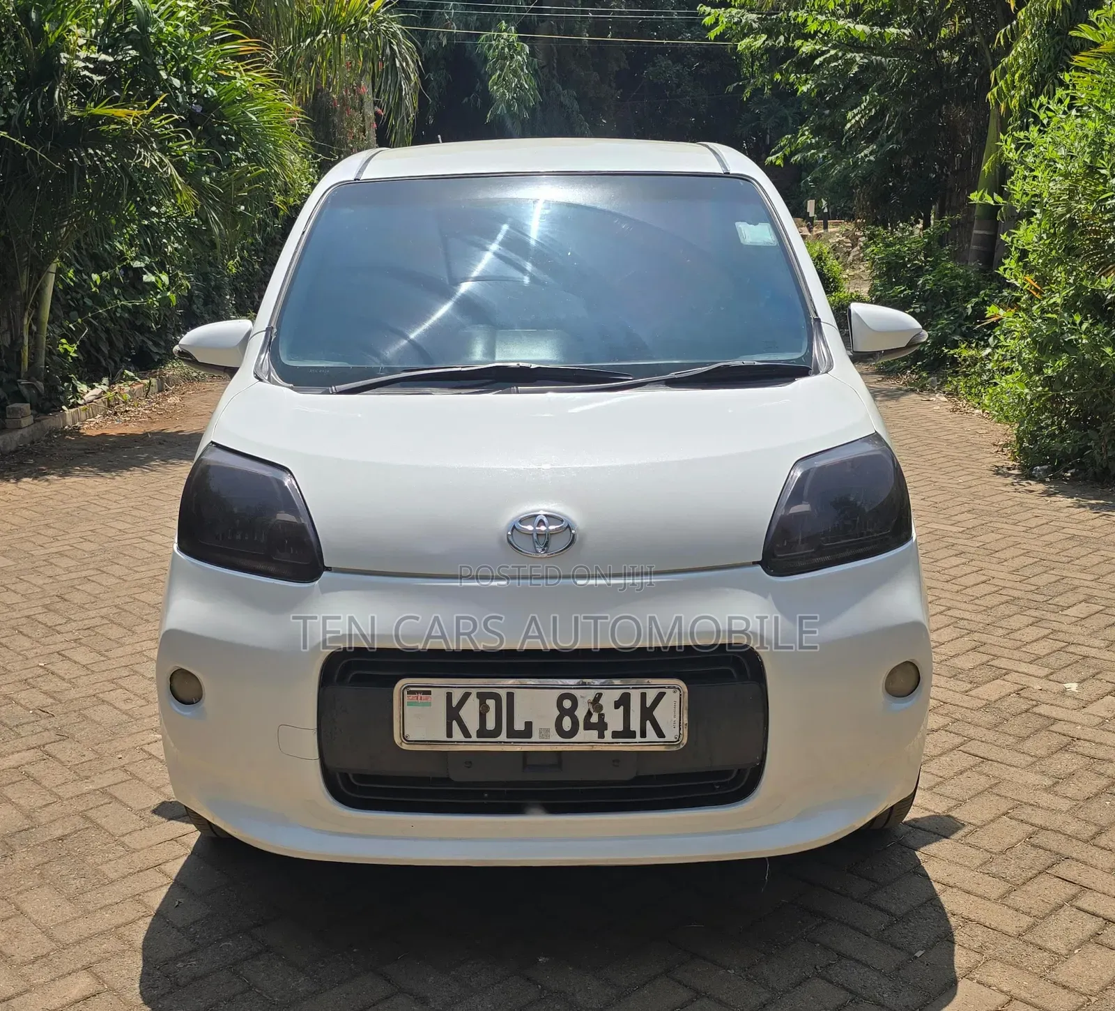 Toyota Porte 2015 White