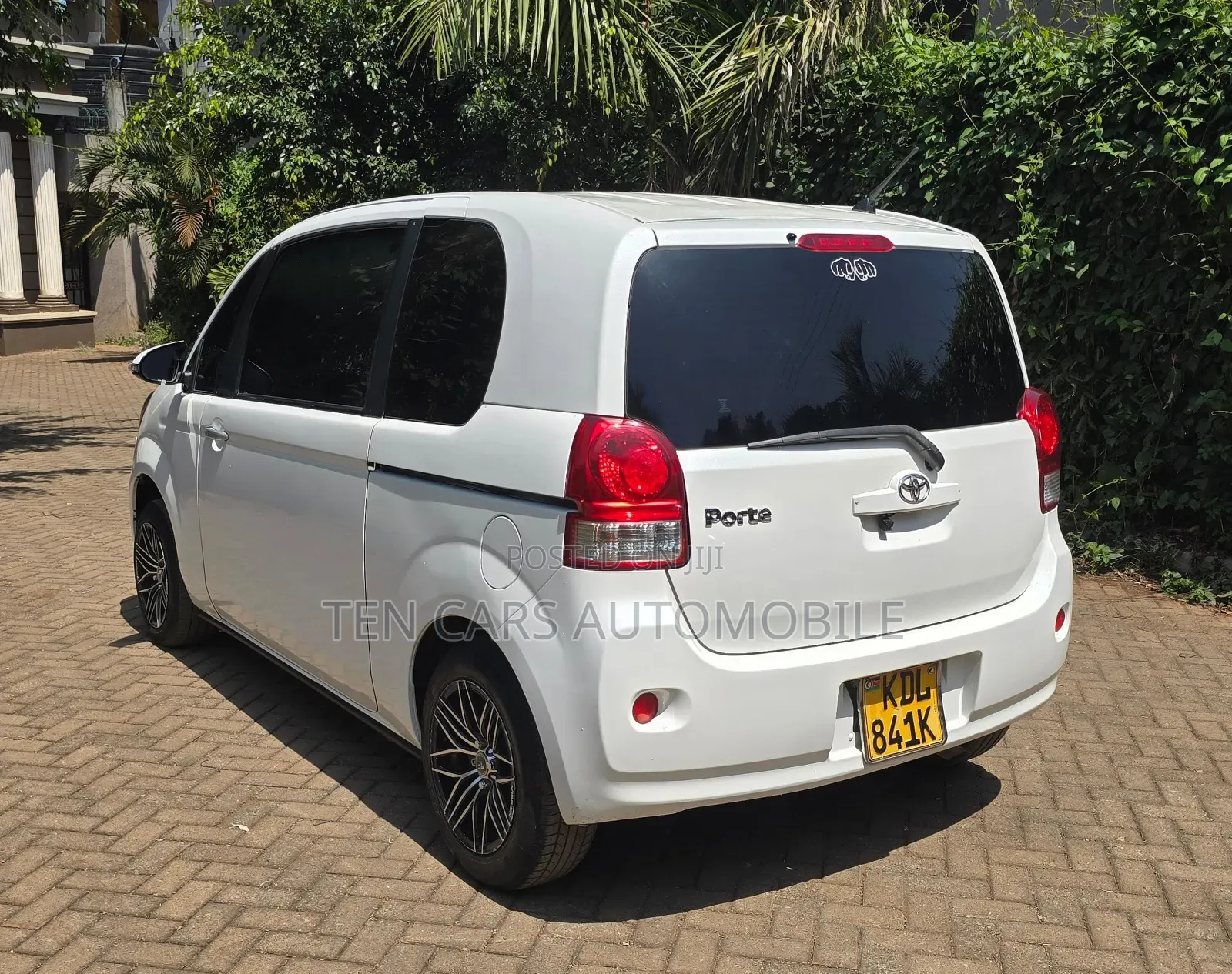 Toyota Porte 2015 White