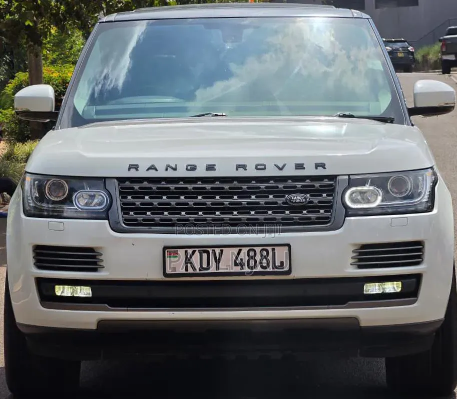 Land Rover Discovery 2013 White