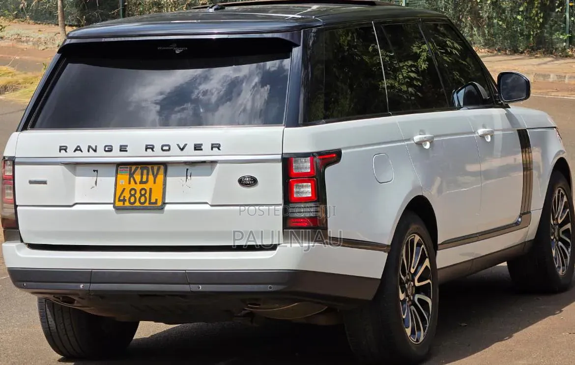 Land Rover Discovery 2013 White