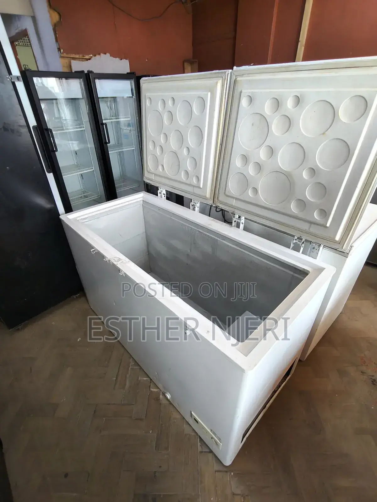 Ex Uk Deep Freezer 450litres