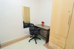 One Bedroom Airbnb Near Garden City