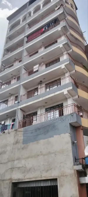 2bdrm Block of Flats in Roysambu for sale