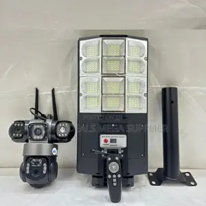 High Performance 20MP 4G PTZ Multiple Lens Camera Solar Street Light