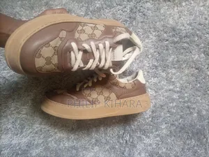 Gucci Sneakers