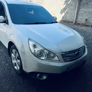 Subaru Outback 2009 White