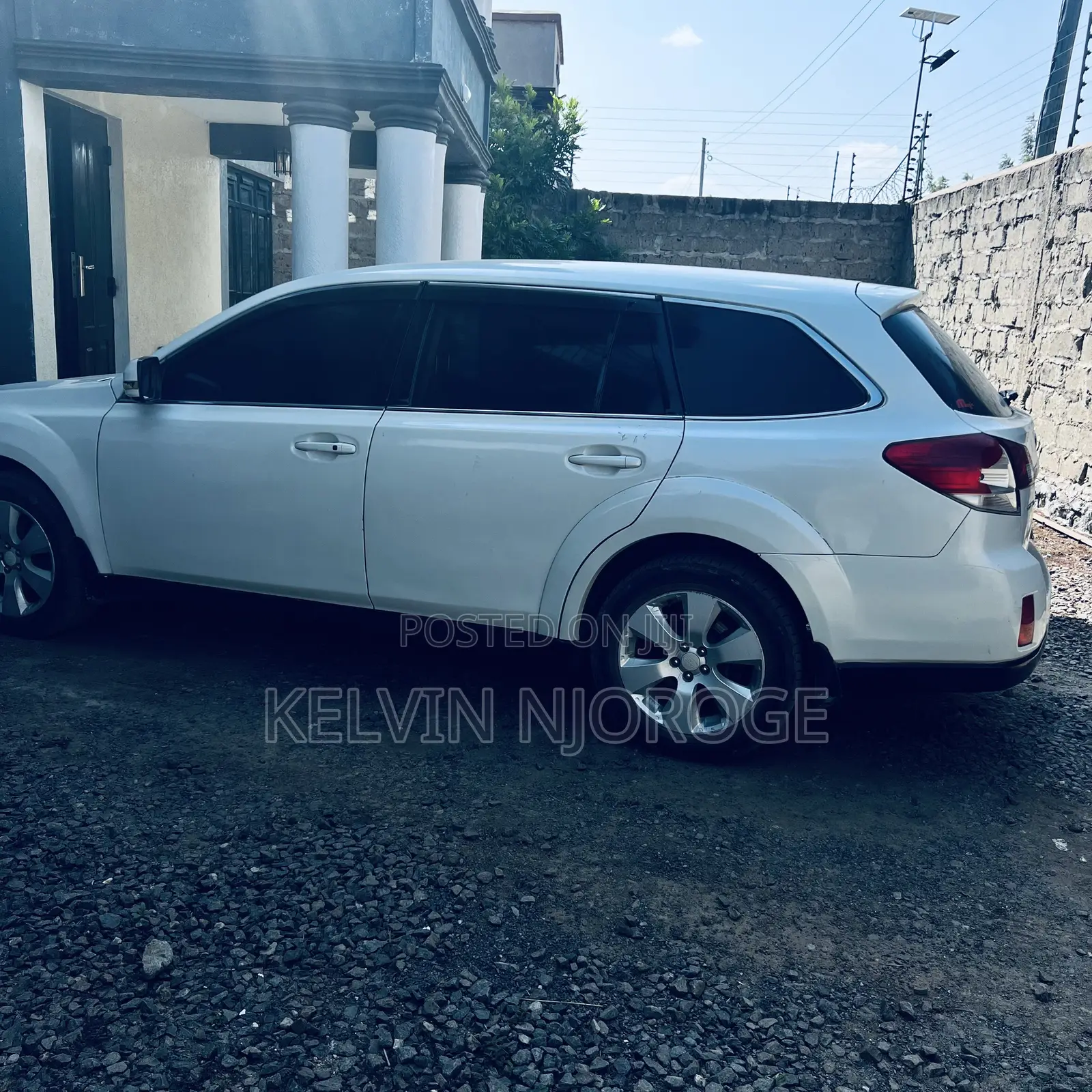 Subaru Outback 2009 White