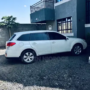 Subaru Outback 2009 White