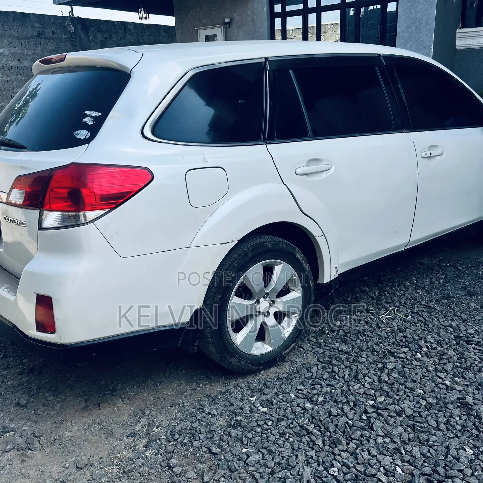 Subaru Outback 2009 White