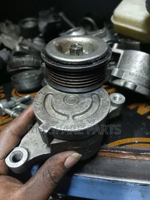 Mazda Demio Tensioner With ZJ ENGINE