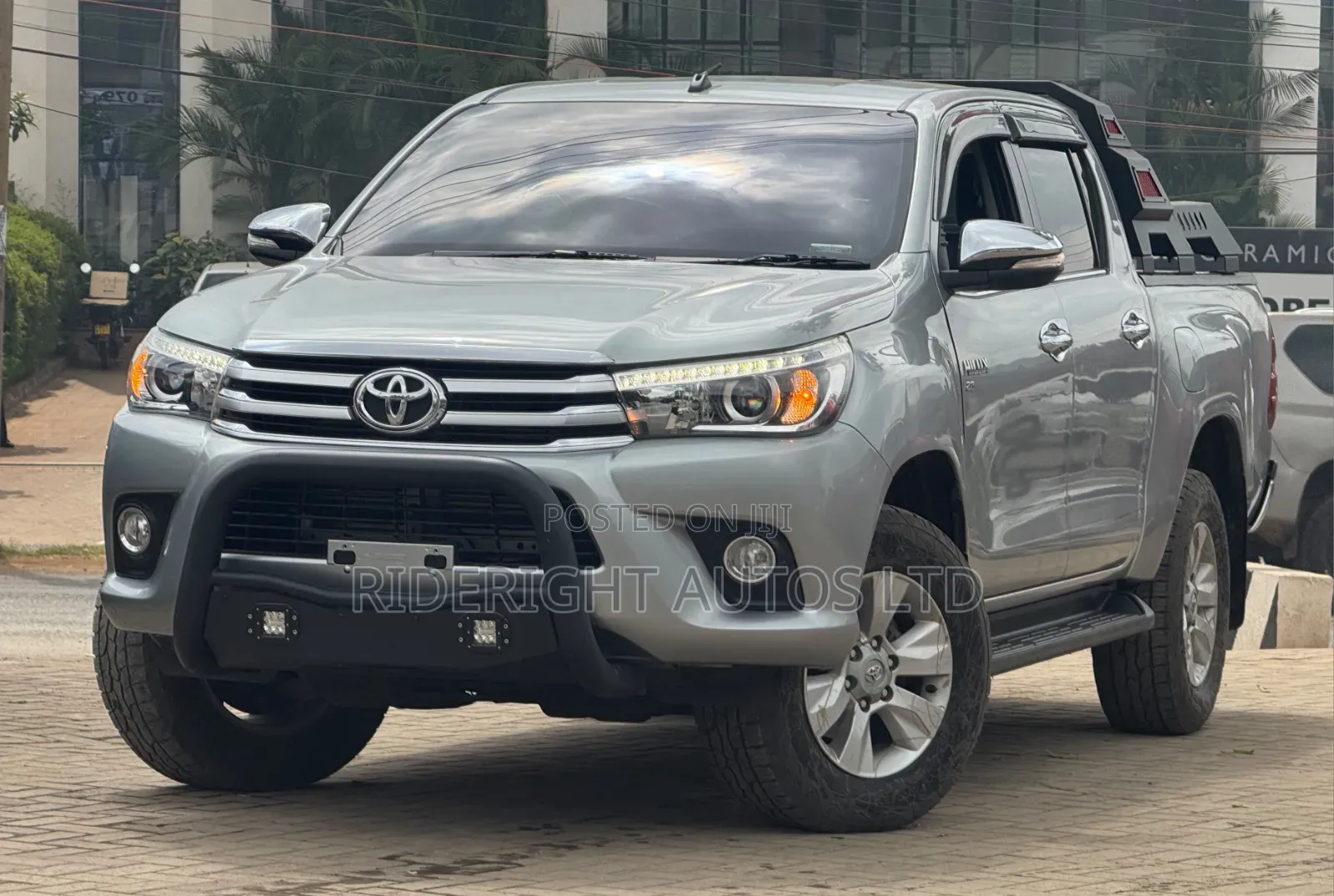 Toyota Hilux 2017 Silver