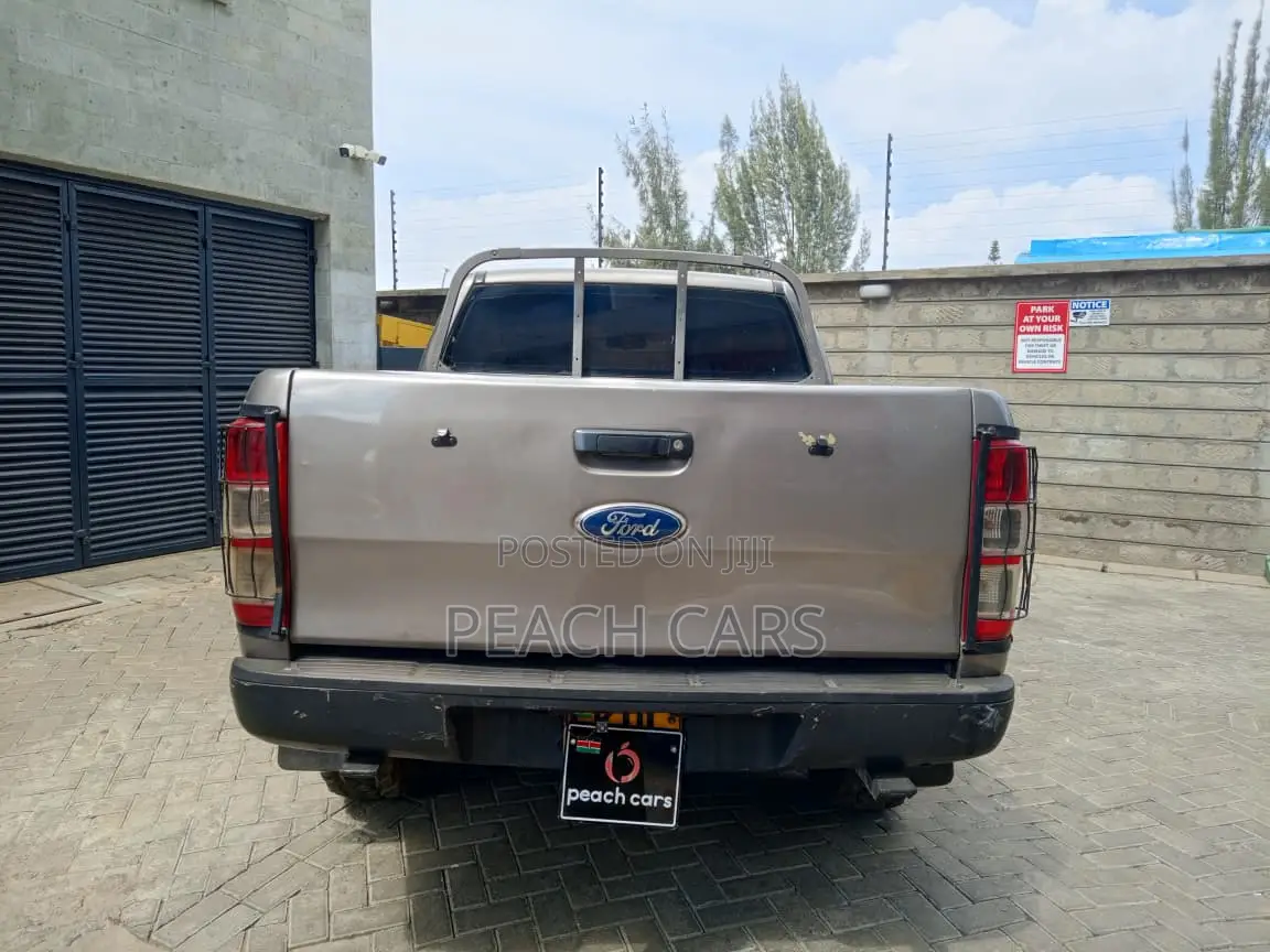 Ford Ranger 2015 Green