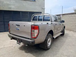 Ford Ranger 2015 Green