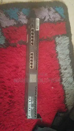 MikroTik RouterBOARD RB2011UiAS-RM