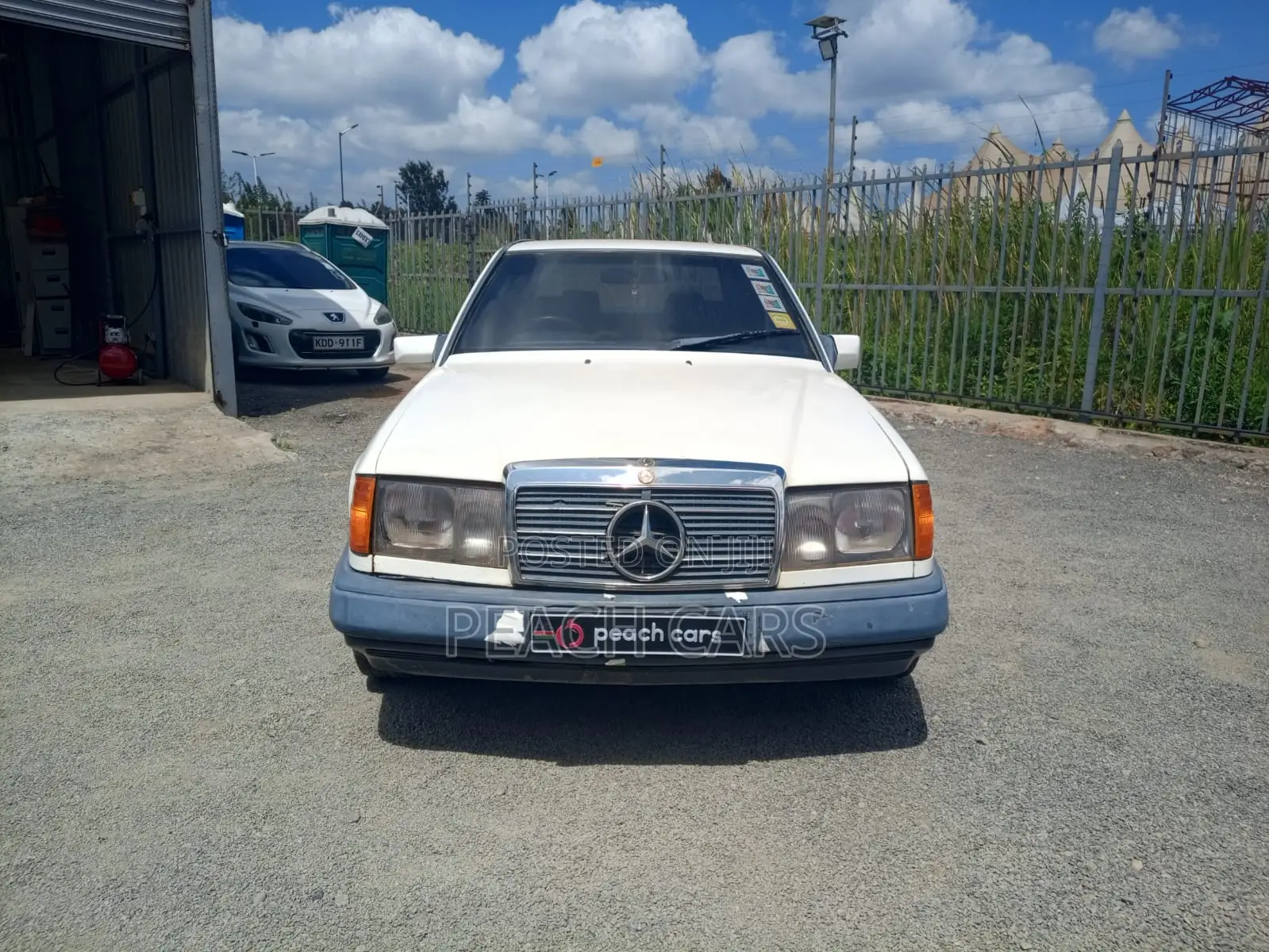 Mercedes-Benz E200 1986 White