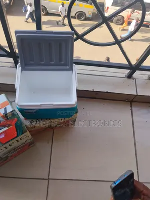 4.5L Pacific Cooler Box / Compact Ice Chest