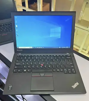 Laptop Lenovo ThinkPad X250 8GB Intel Core i7 SSD 256GB