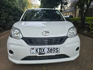 Toyota Passo 2017 White