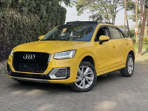 Audi Q2 2019 Yellow