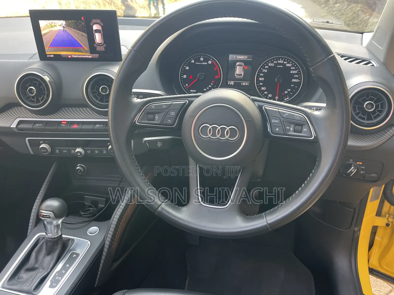 Audi Q2 2019 Yellow