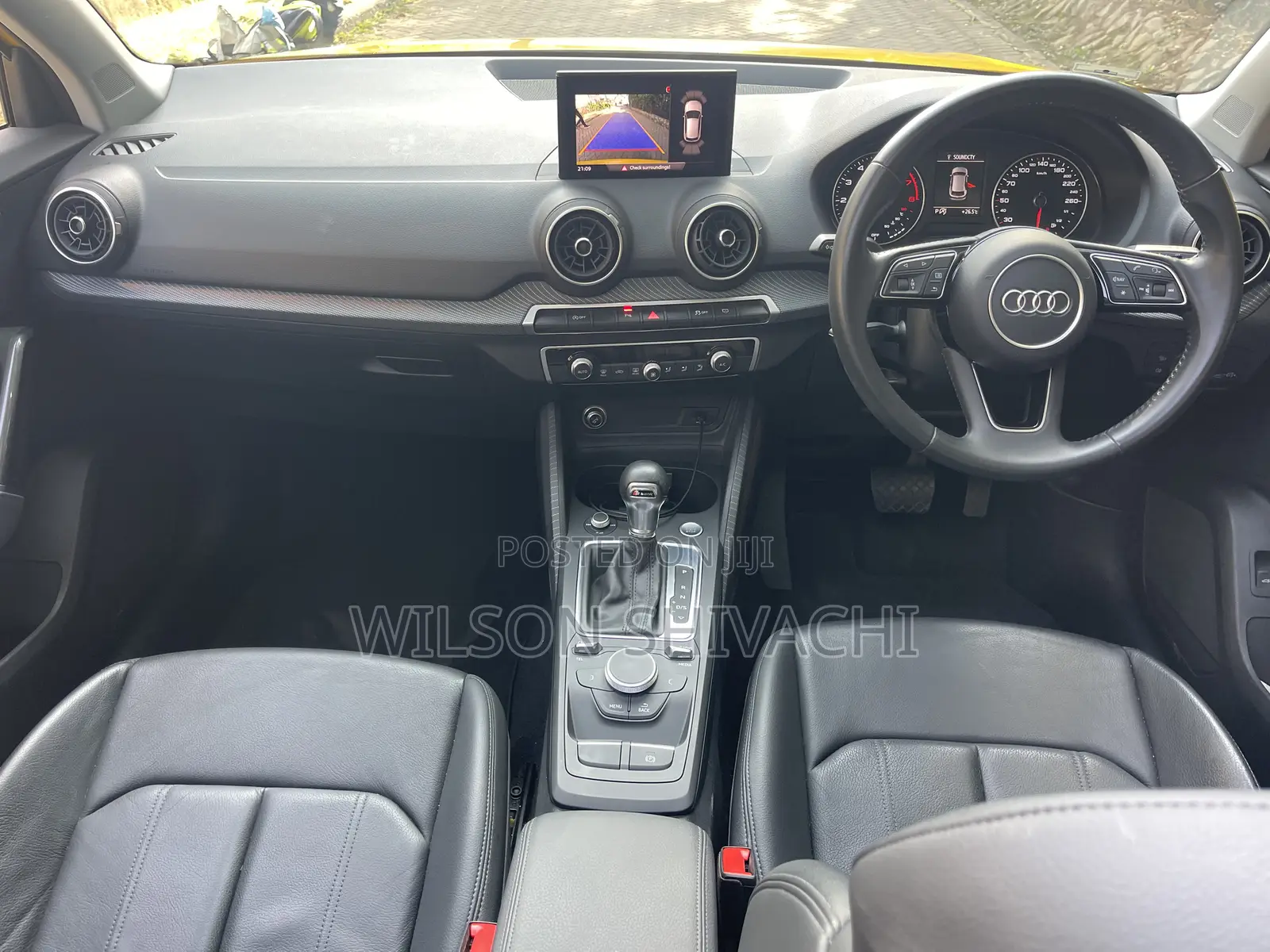 Audi Q2 2019 Yellow