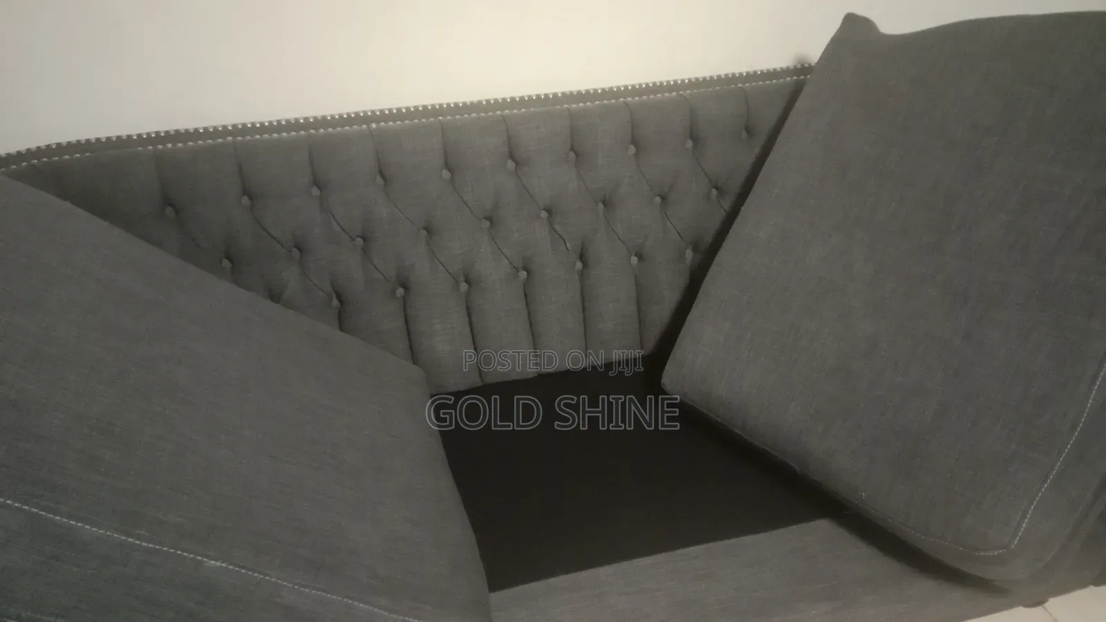 Sofaset Vacuum and Cleaning Services