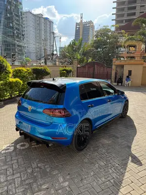 Volkswagen Golf 2017 Blue