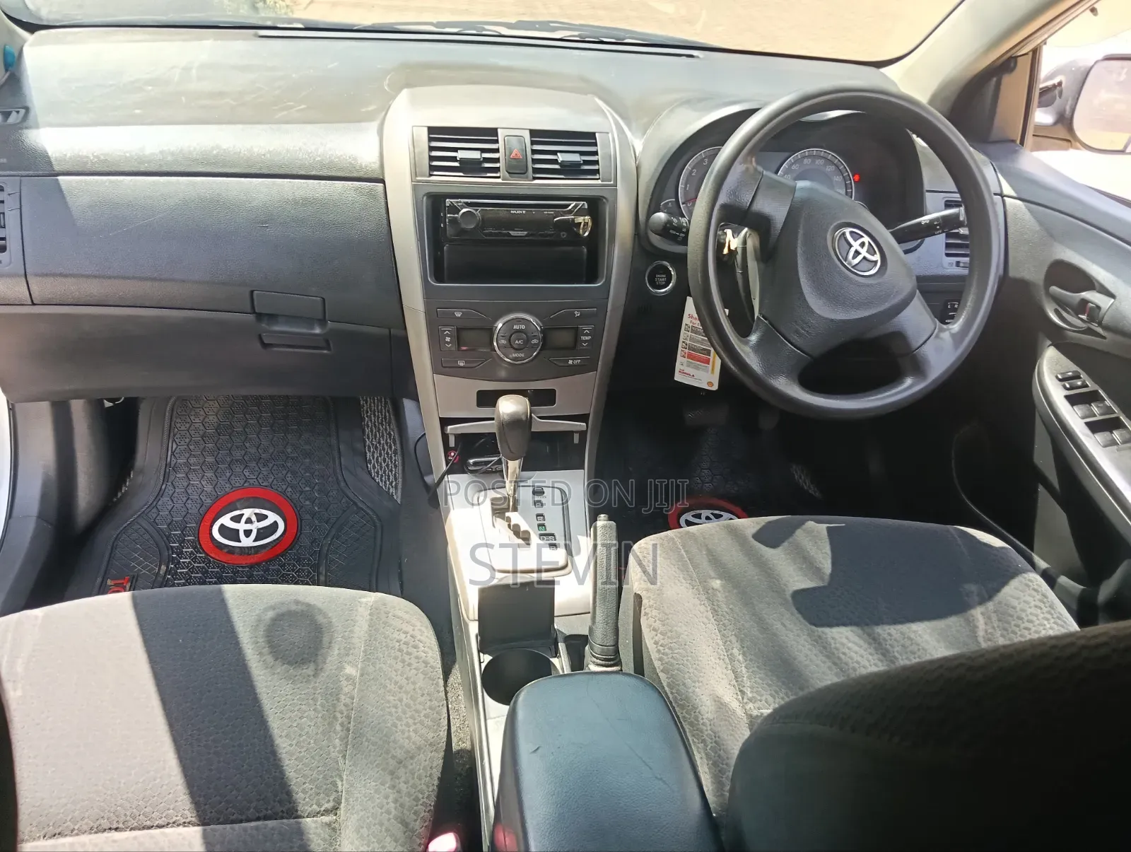 Toyota Corolla Fielder 2012 Silver