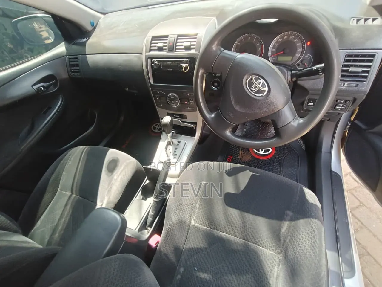 Toyota Corolla Fielder 2012 Silver