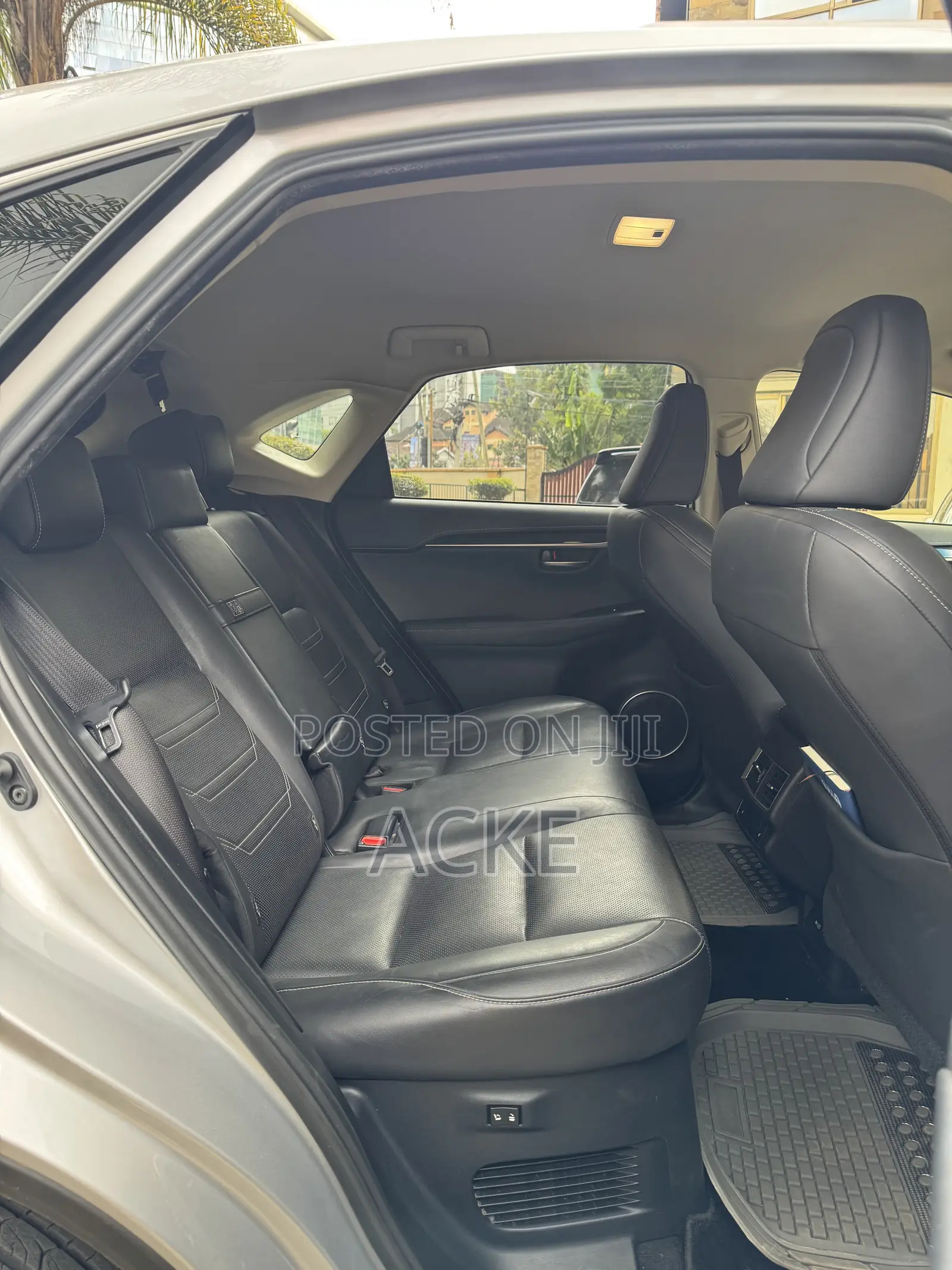 Lexus NX 2017 Silver