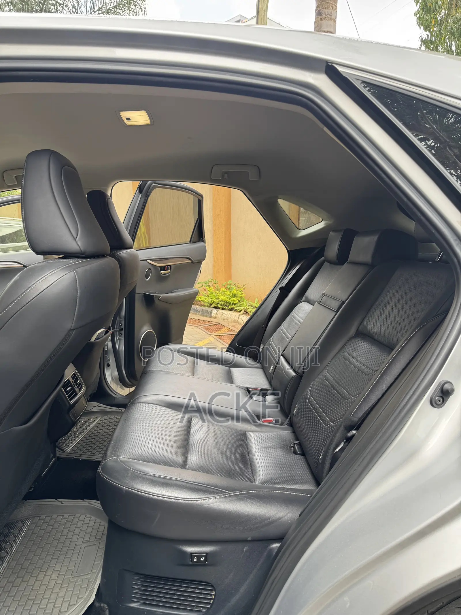 Lexus NX 2017 Silver