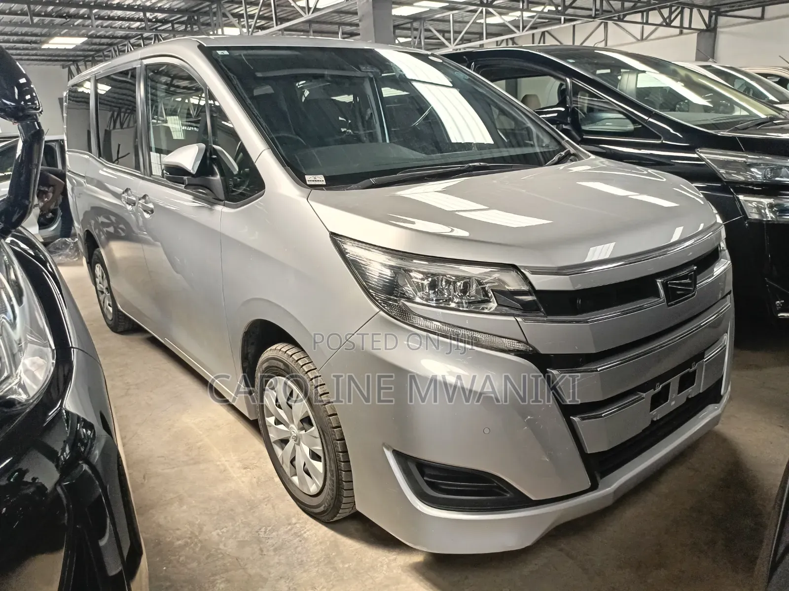 Toyota Noah 2020 Silver