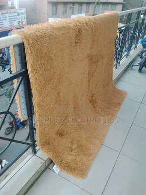 Carpet 5 by 8 Size / Fluffy /Shaggy