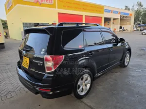 Subaru Forester 2011 Black