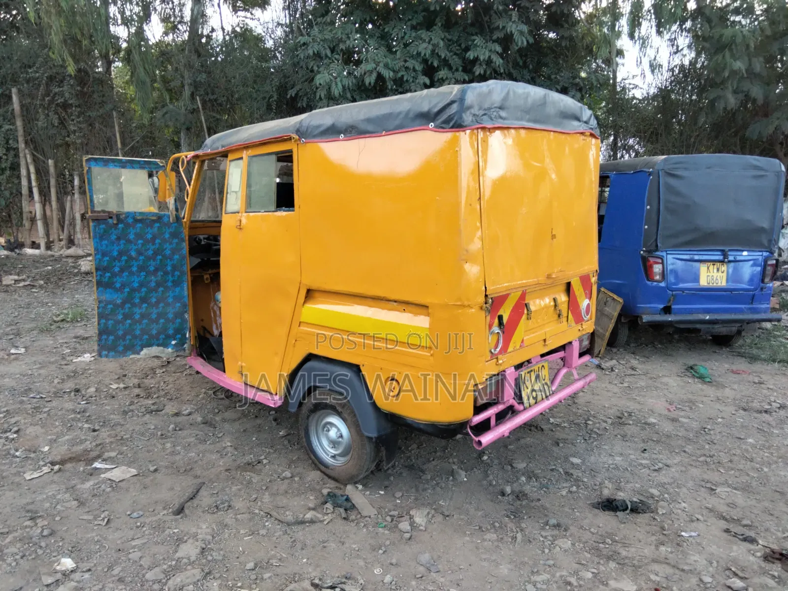 Piaggio 2020 Yellow